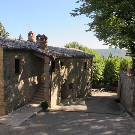 Borgo Di Camporsevoli Villa Luaran gambar