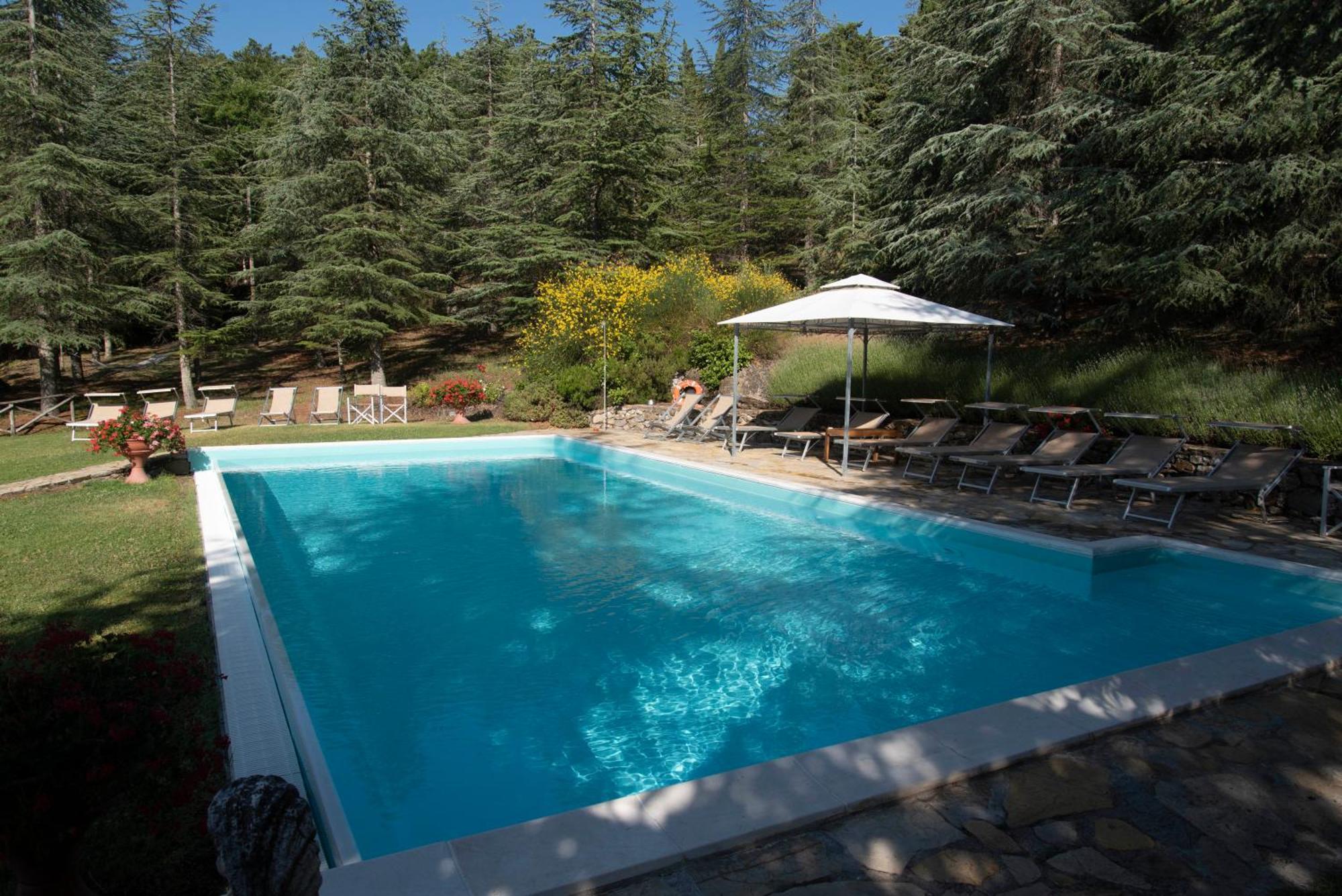 Borgo Di Camporsevoli Villa Luaran gambar