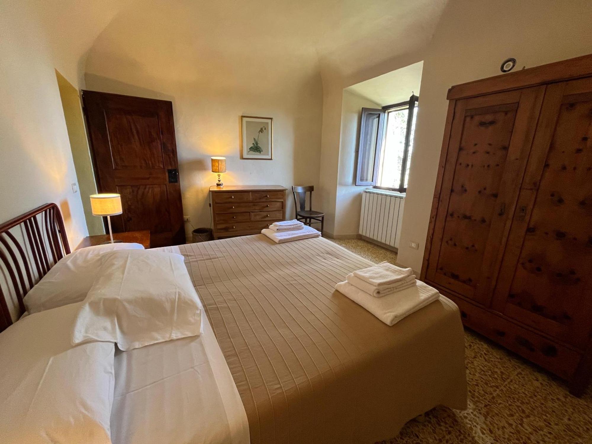 Borgo Di Camporsevoli Villa Luaran gambar