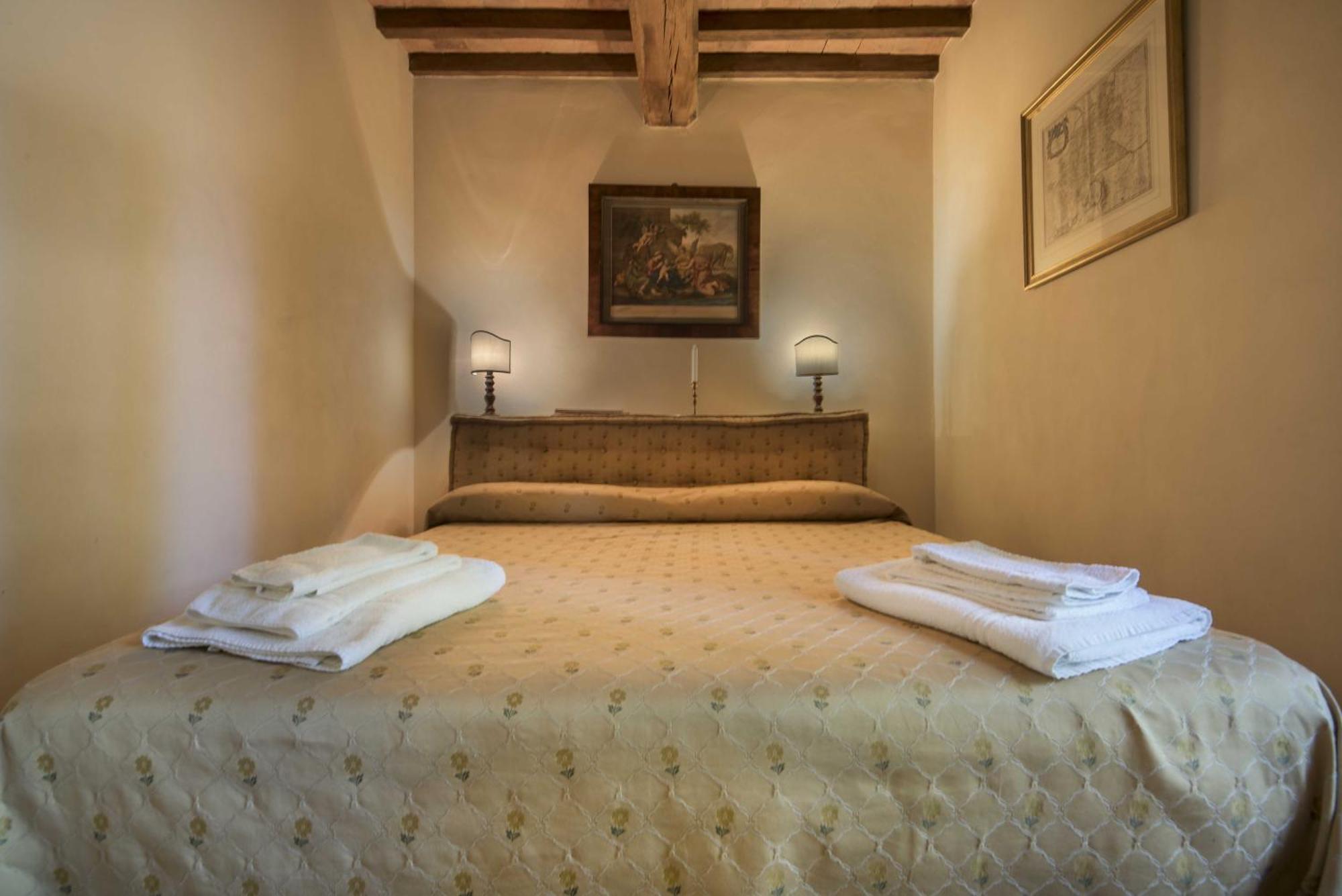 Borgo Di Camporsevoli Villa Luaran gambar