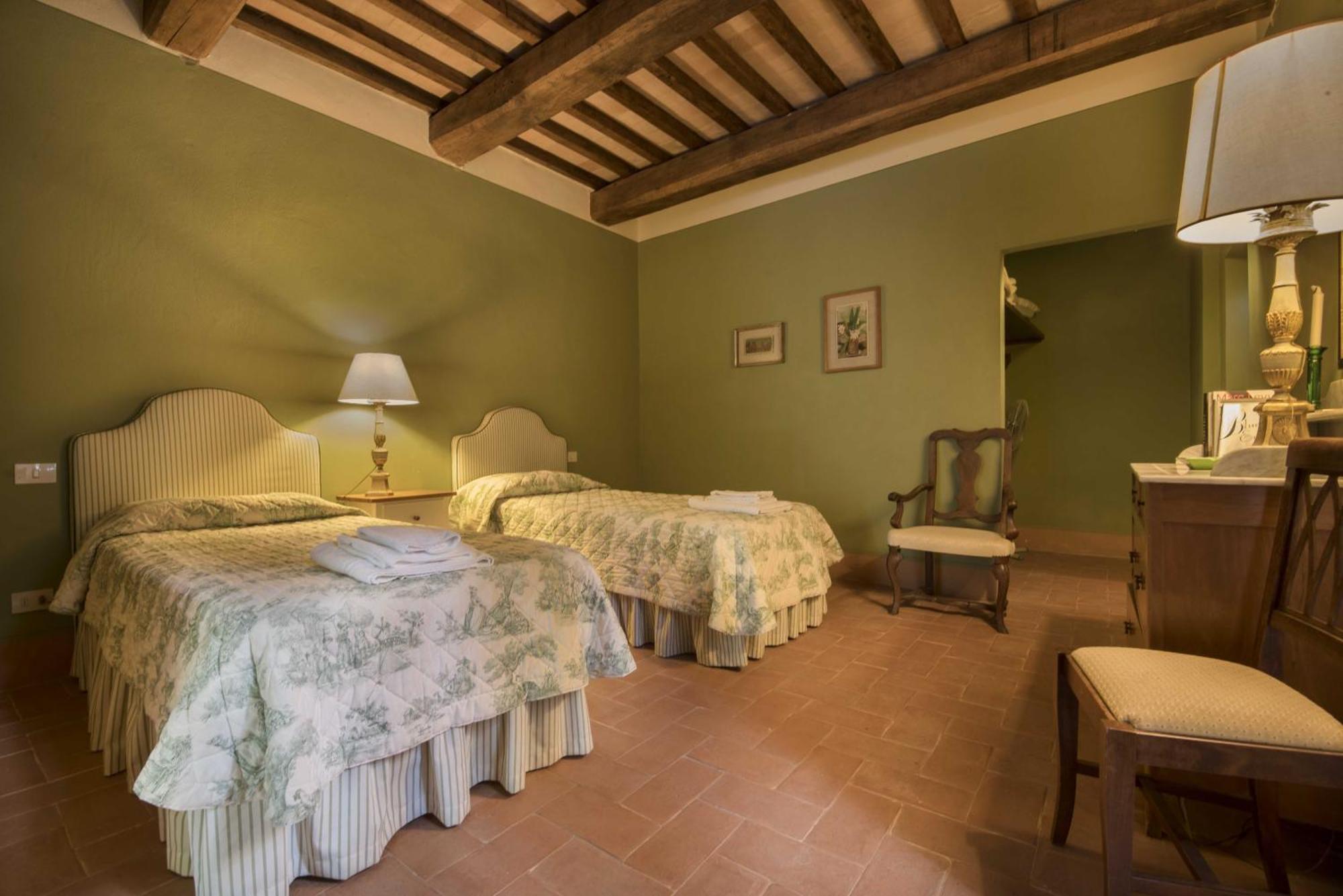Borgo Di Camporsevoli Villa Luaran gambar
