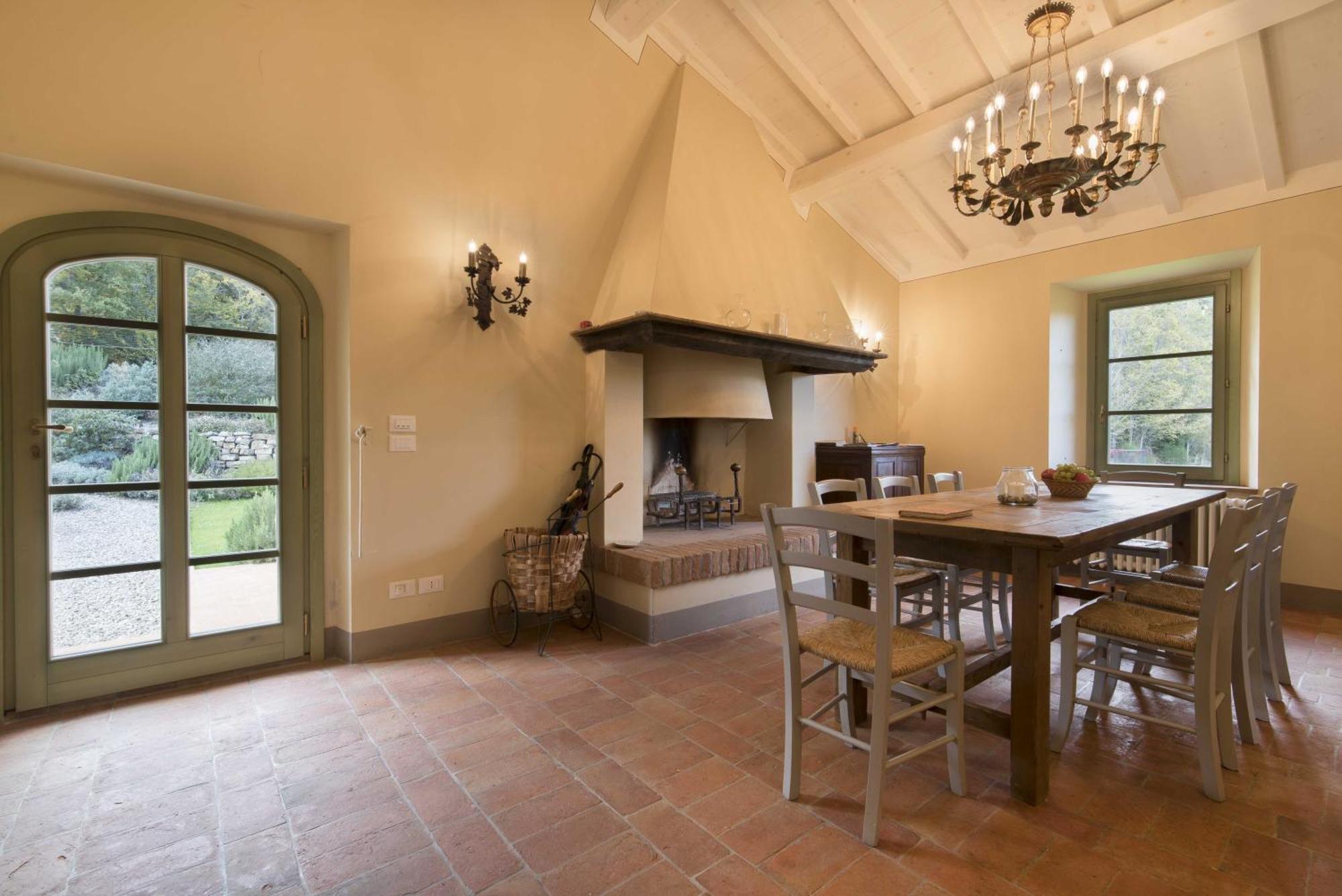 Borgo Di Camporsevoli Villa Luaran gambar