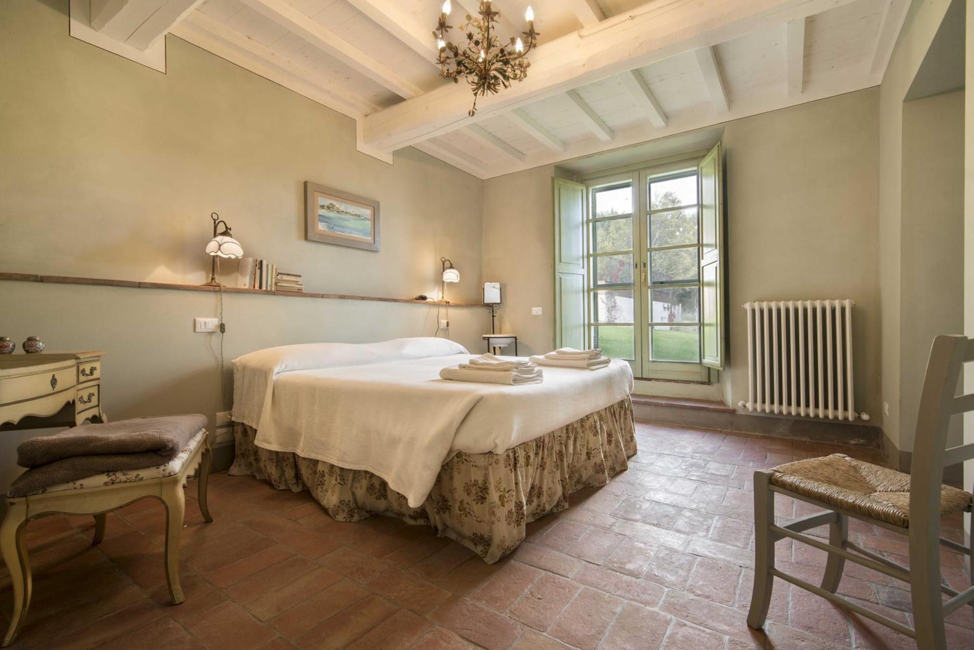 Borgo Di Camporsevoli Villa Luaran gambar