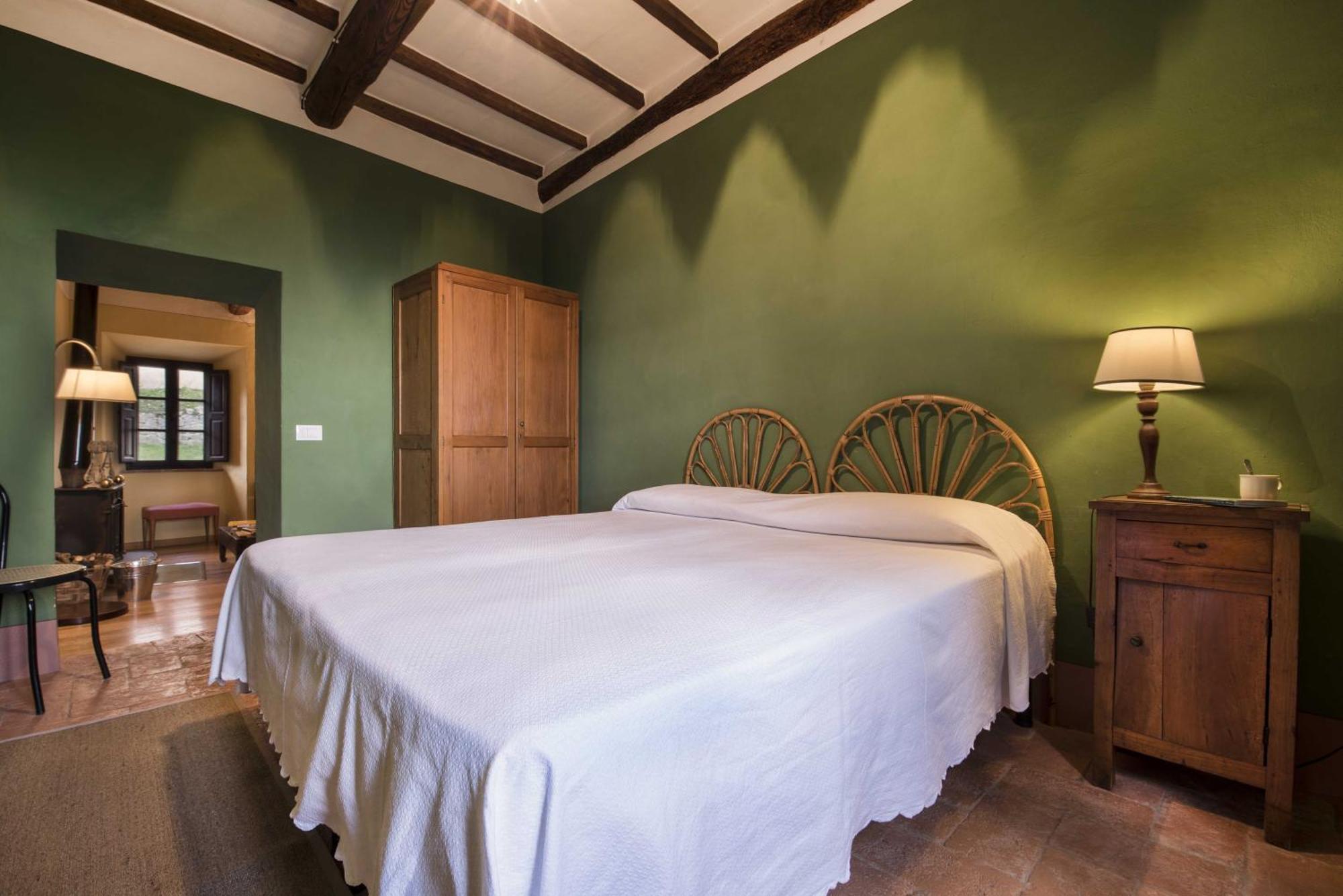 Borgo Di Camporsevoli Villa Luaran gambar